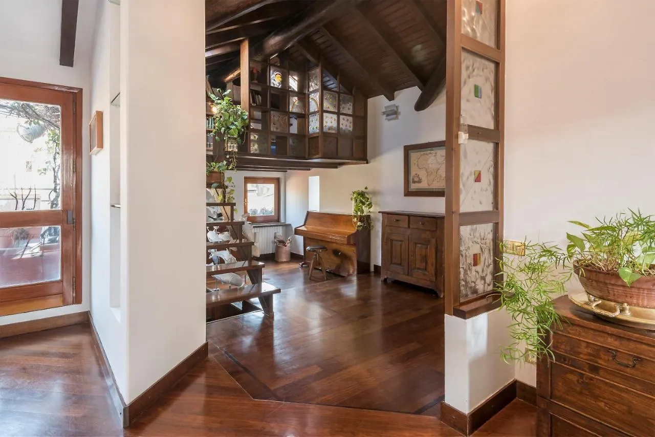 Penthouse Centro Milano Wifi Apartment 0*, Milan Italy
